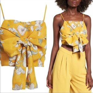 J.O.A x CHRISELLE YELLOW FLORAL CROPPED TANK